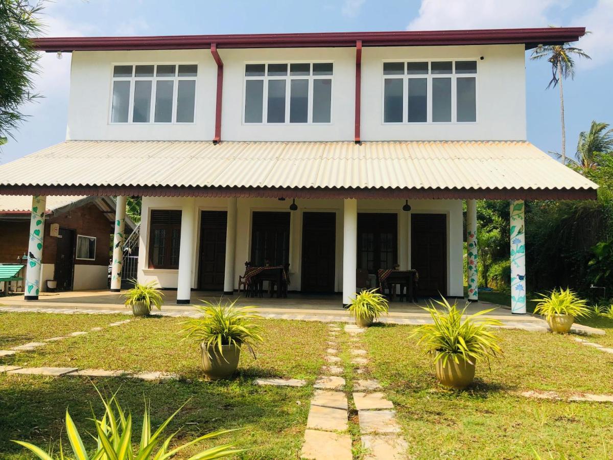 Screwpine Beach Villa Zuid-Dikwella Buitenkant foto