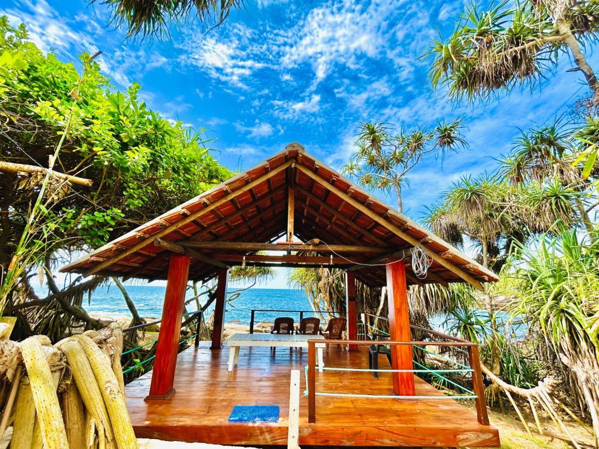 Screwpine Beach Villa Zuid-Dikwella Buitenkant foto